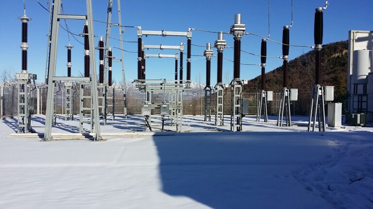 PV Curbans. 33 MW