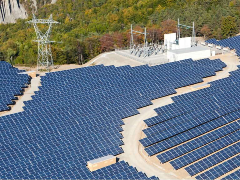 PV Curbans. 33 MW