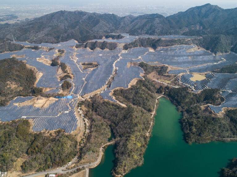 PV Cherry Lake. 98 MW