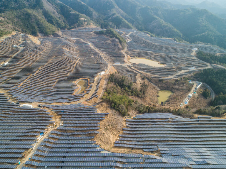 PV Cherry Lake. 98 MW