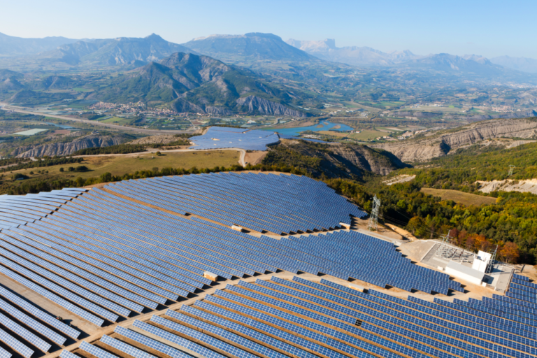 PV Curbans. 33 MW