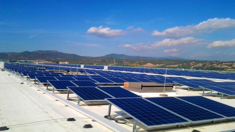 SELF-CONSUMPTION “Seat al Sol VI”. 852 kW